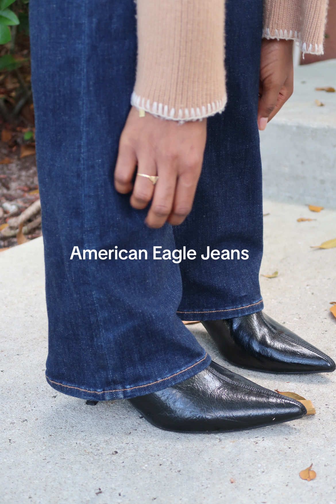 The only boot cut jeans you need this season 💌🍂🍂 #aejeans @American Eagle 