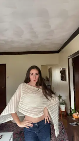 Poncho ? #thrifting #thrifttok #OOTD 