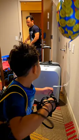 Ahora en el otro cuarto 🥳 espresso dormil bien .