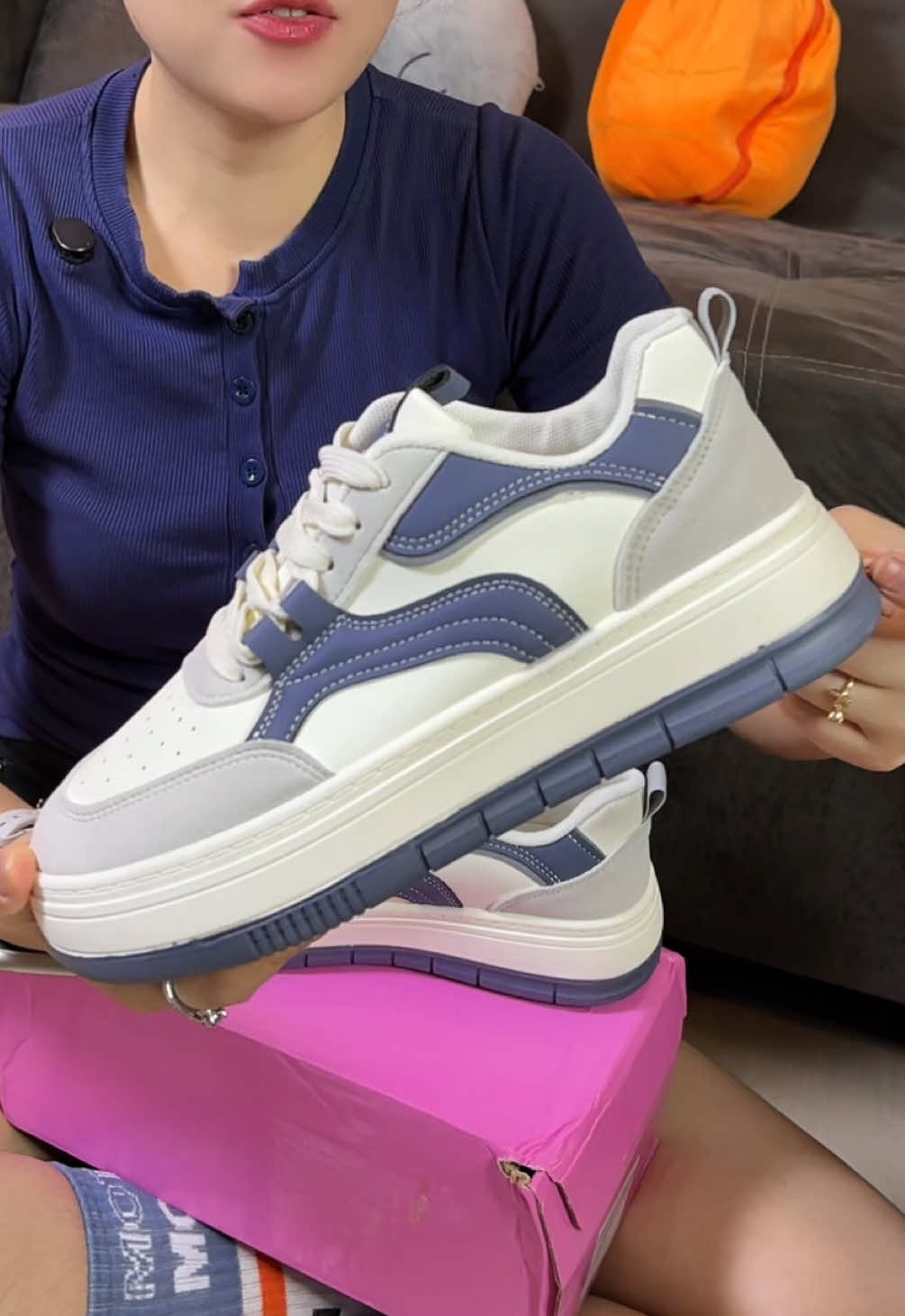 #รองเท้า #รองเท้าผ้าใบ #รองเท้าผ้าใบแฟชั่น #รองเท้าผ้าใบลําลอง 