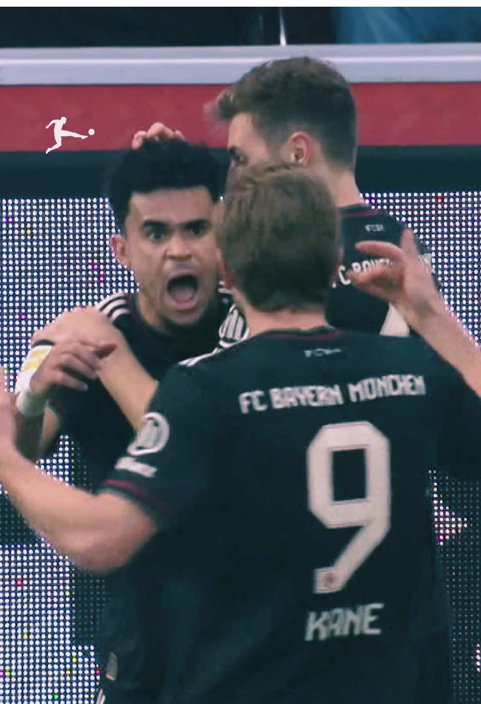 This goal is pure art 😮‍💨🖼️ #Bundesliga #fussball #fcbayern #LuisDiaz
