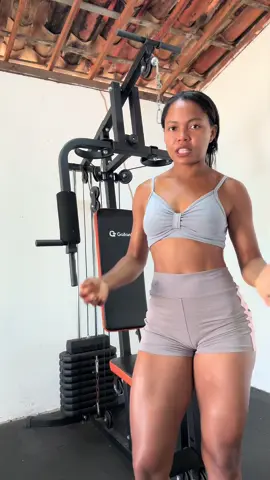 Estação de musculação bem completa. Vocês acham no mercado livre  ID: WJAJU7-QFYV