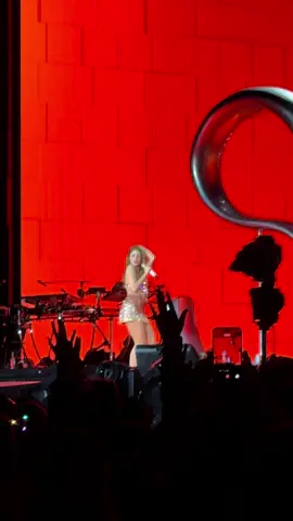 @Shakira fue un éxito en su segundo concierto en Quito.   Aquí #Soltera  #concierto #Shaki #Quito 