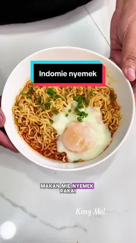 Bikin mie nyemek pake Onsen Tamago.. Nyemeknya Baru rempahnya Kalap ini Indomie Nyemek ala Banglahdes’e  #kangmul #reseptiktok #cemilansimple #indomie #indomienyemek 