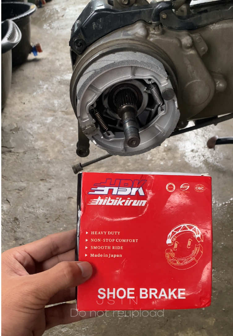 HBK BRAKE SHOE FOR HONDA CLICK #hondaclick #brakeshoe #brakes #motorcycle #fyp 