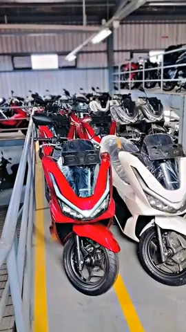 Honda PCX series stok aman ketua  info promo dan pemesanan cash/kridit  whasap 085310734244