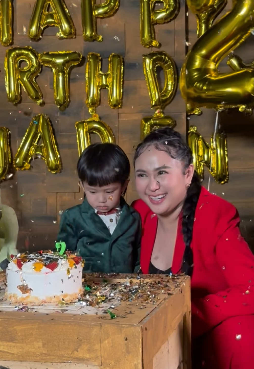 Anak ku sekarang udah umur 2 tahun. Semoga tahun ini aku bisa jadi ibu yang lebih baik lagi buat anak semata wayangku. Sehat, bahagia dan jadi anak bawa rejeki buat semua orang di setiap langkah mu selalu ya sayang