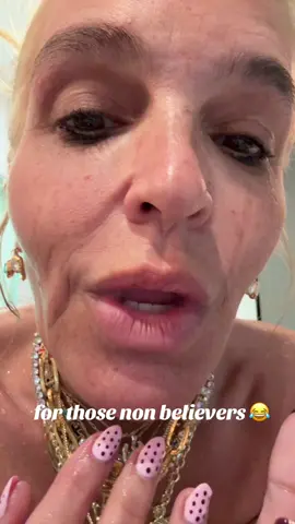 Yup I do 😂 Savage style 🔥 #showertok #shower #maximalist #jewelrytiktok #fyp 