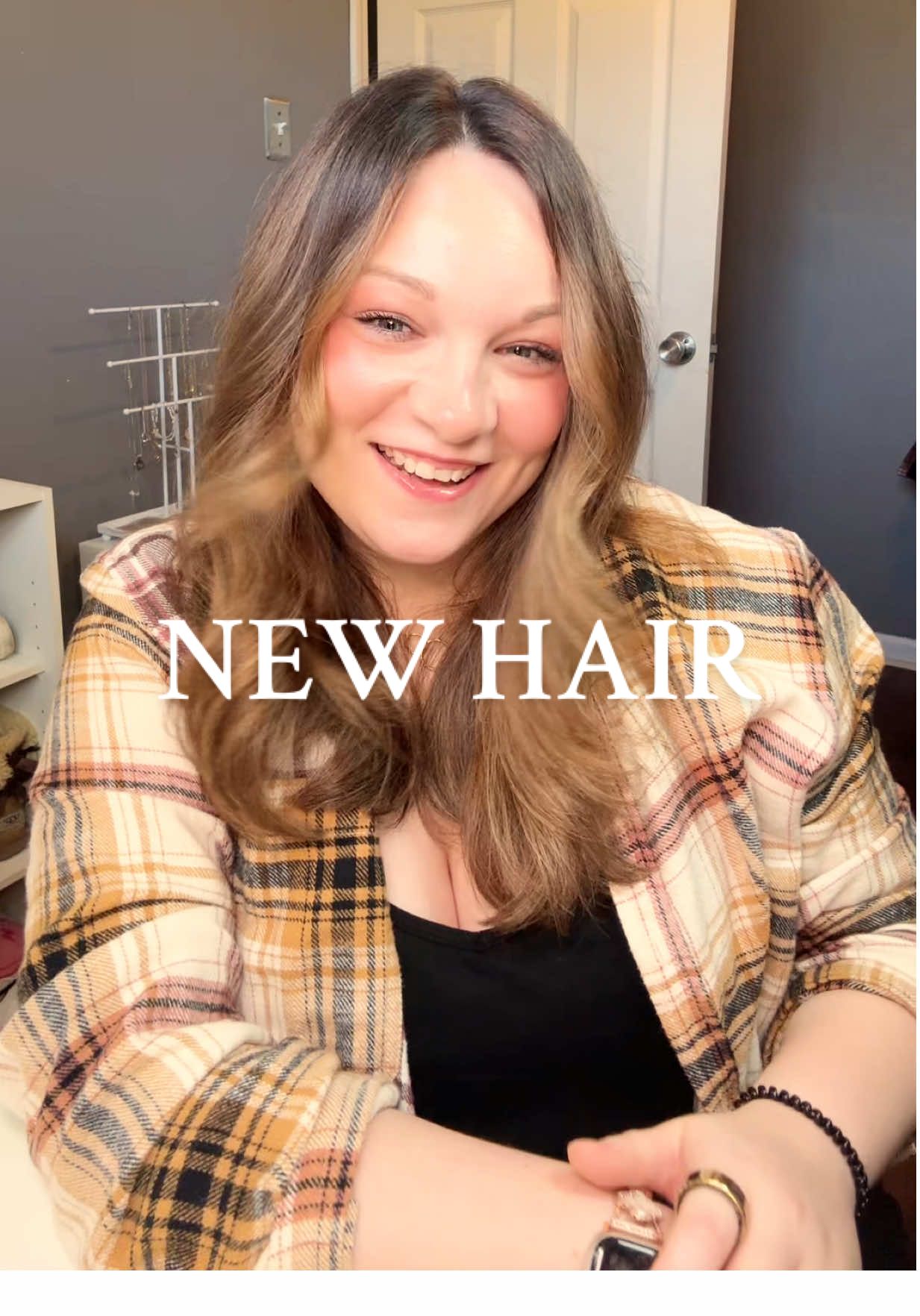 New hair who dis?! lol but no foreal I am OBSESSED with my new hair! I have been blonde since 2015 and lately I’ve been unbracing my natural hair a little bit more and today I bit the bullet and decided to go ahead and do it! 🥰🥰 #newhair #fallhair #newhaircolor #brunette 