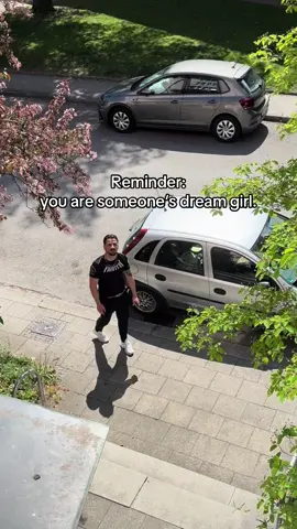 You don‘t have to ask for it if he‘s the right one 🤍 #fyp #fy #couplegoals #couplevideos #Love 