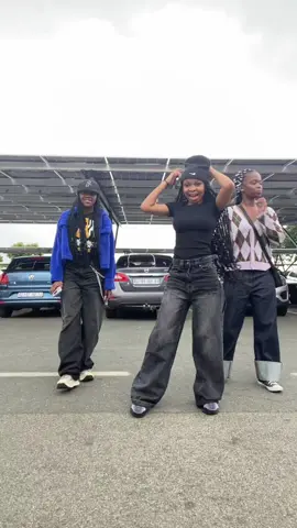 ZePaholic . ⚡️⚡️⚡️⚡️  @Zinedine Thabang🇫🇷🔥  @Sguche 🤍🇲🇽  @Kamogelo Sekoaksie   #tiktoksouthafrica  #superstarmasego  #zepzep 