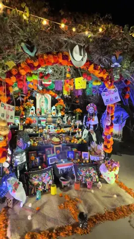 My favorite event of the year in Las Vegas DIa De Muertos @SpringsPreserve every year it keeps getting better!!! #diademuertos #lasvegas #community #heritage #vivamexico 