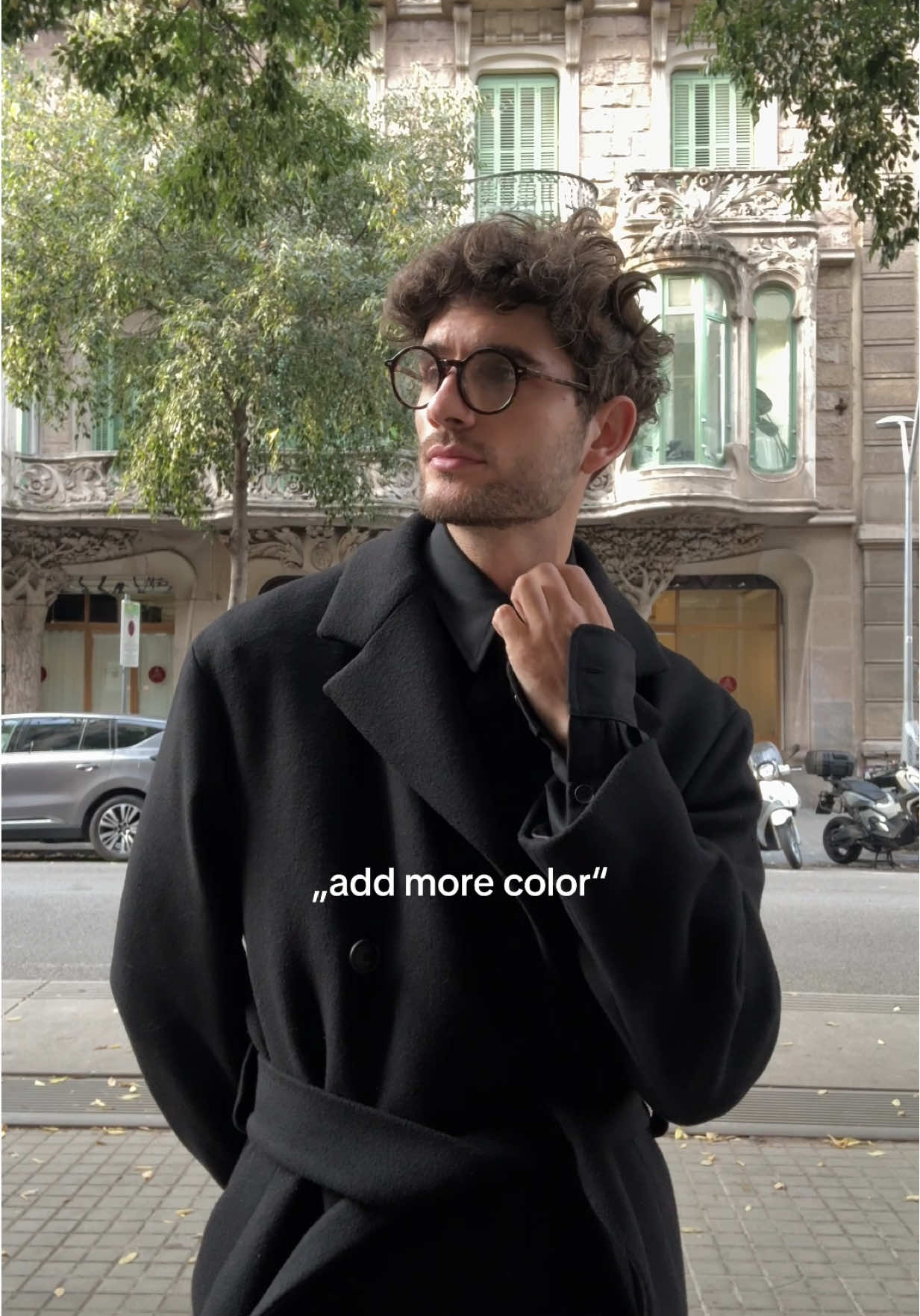 black is for me, colors are for her ✍🏼