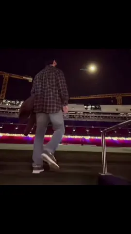 Cierren el Camp Nou, no lo dejen ir porfavor 😭😭😭.                      #messi #fcbarcelona #messiregresa #futbol #leomessi 