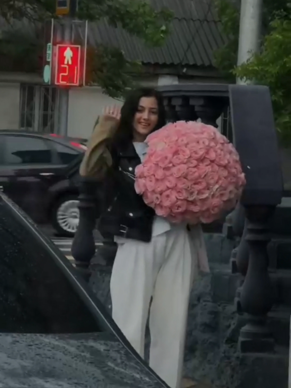 Look at yourself. Every small step you take is magic. Every smile, every breath, every moment—you are enough. You are wonderful. 💫 💖 Pause. Breathe. Appreciate you today. #CelebrateYou #cozydecemberbooks  #SelfLoveMoment #YouAreWonderful #ديمة_أ_علمتني_الكتب 