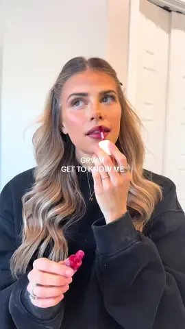 GET TO KNOW ME!!! I have so many new friends on here I am so happy you’re here.🫶🏼 #grwm #gettoknowme #firsttimemom #youngmom #postpartum 