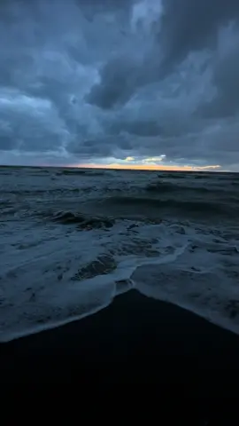 I like this song 🌊#ocean #africantiktok 