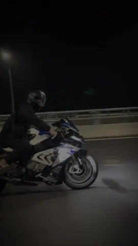 r15 độ trái 72 gớm thật 🤨 , xe phụt nữa vậy có ảnh hưởng gì không anh em 😅 #capcut #xuhuong #anhbui 