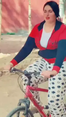 انتم جيان جيان درولى معكم أبوني 😭💔 #مشاهير_تيك_توك #algerie🇩🇿 #tounsia🇹🇳 #ميمز #tik_tok #واهران_31 #عنابة23 #الجزائر 