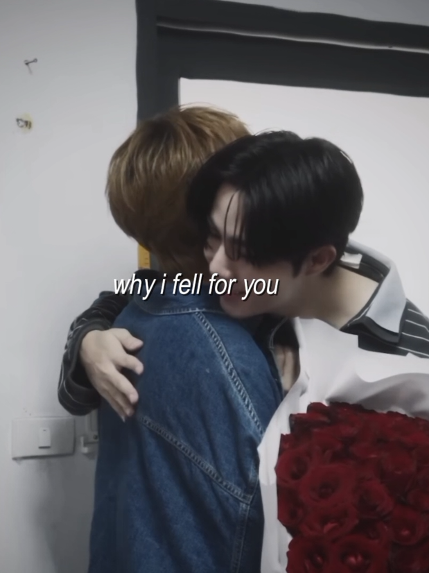 #ZEENUNEW — posting this in tears and waiting for zee to finally be back in thailand I will give up everything just for their new selfie right after when they meet 🤏🏻 // #zee #nunew #zonzon #fyp 