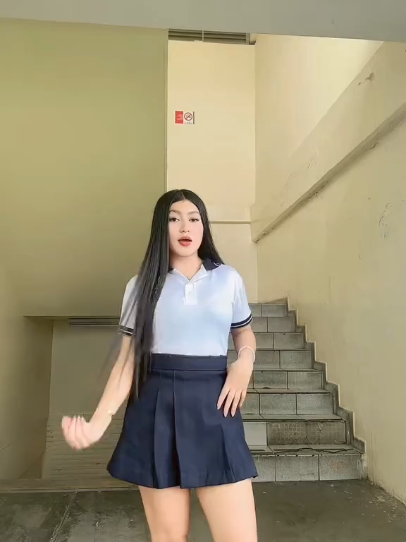 #coles #uniforme #caritadeangel