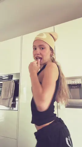 dc: @Zoe Dang                #fyp #foryou #trend #foryoupage #dance 