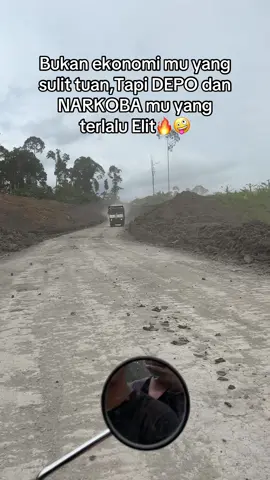 Kata2 saja🤣#houlingbatubara #fypkalteng #viraltiktok #supirtruck #masukberandafyp 