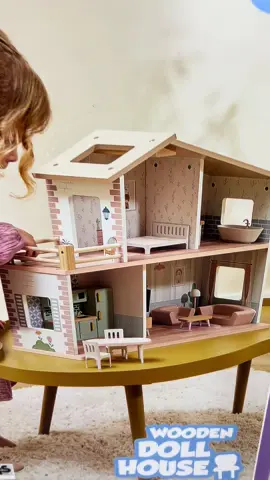 Je crois qu’on va craquer pour Mahé pour la maison de poupée 😍 donnez moi vos idées pour Noël 🎄  #fyp #pourtoi #enfant #noel #jouets 