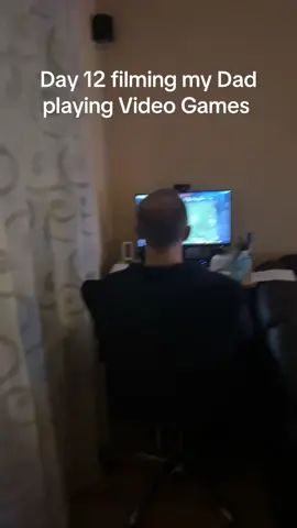 We are back from holiday 🕺#dad #plays #games #warthunder #fyp 