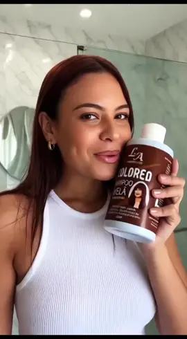 Shampoo Escurecedor! Pinta, Hidrata e Renova seu cabelo, cabelos brilhosos sem fios Brancos! #shampooescurecedor #cabelosperfeitos #fyp #tiktokbrasil 