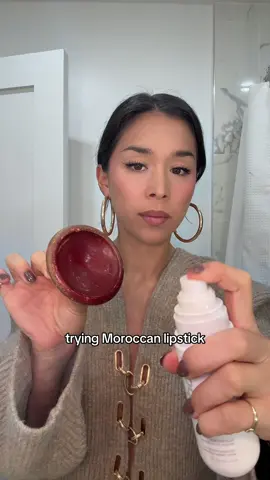 got this in Marrakesh & it’s so cool #lipstain #makeup 