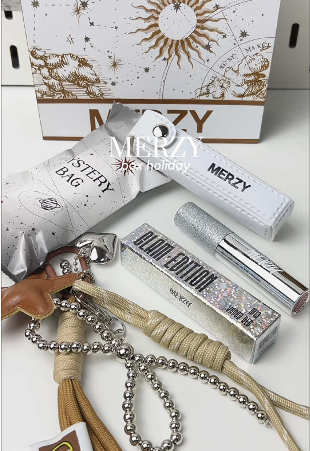 box quà xinh quá trời merzy ơi #merzyholiday #merzymanifestbox #hopdieuuoc #cunghoangdao #12cunghoàngđạo 