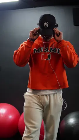 I like this fit…. NYC x MIA