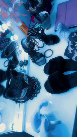 @👑 Clara Wardia 👑 @👑 Clarawardia 👑  @clarawardia2025  @clarawardia2025 #fyp #heels #slippers 