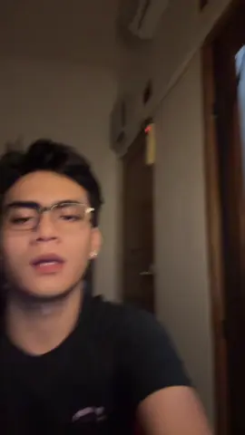 oke juga gua pake kacamata