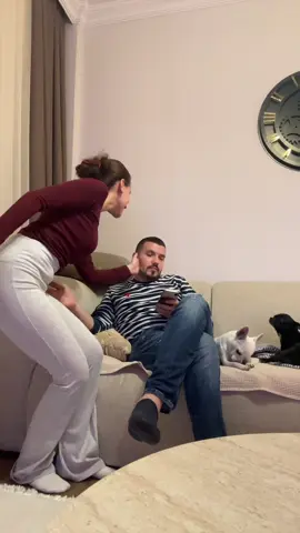 Canım kocam hep beni böyle hayretle izler  #saygıduruşu #fypシ゚ #keşfetteyizzz #fypシ゚ #keşfetteyizzz 