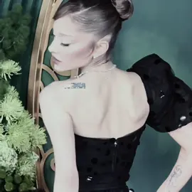 her stylist >>> | ib/ac; .selfishmachinees #arianagrande #arianagrandeedits #fyp #xyzbca #arianator ariana grande wicked london premiere edit 