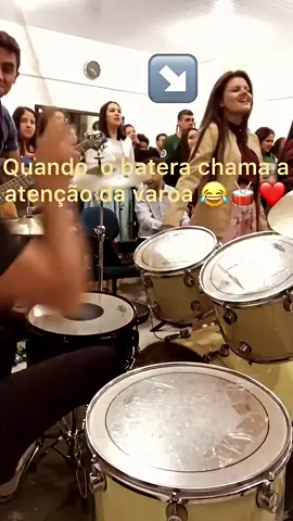 Quebrando tudo na bateria....@eliabe batera...#viral #ti̇ktok #fyp #tribal #gospel