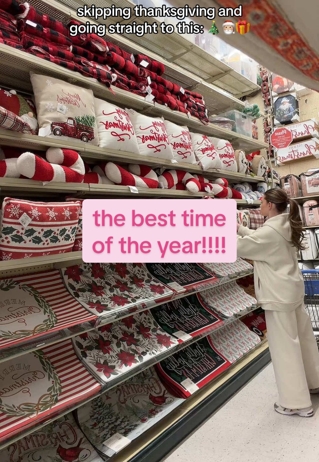 IT’S TIIIIIIME!!!! 🎁🎅🏼🎄 ##christmas##christmasdecor##christmasshopping