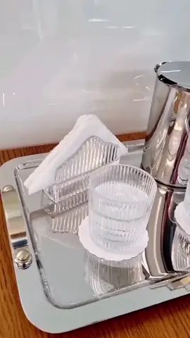 Jarra Com Tampa E Aparador Para Gelo Brinox Arienzo 2 Litros Aço Inox por R$299,99. Compre na Shopee agora! https://s.shopee.com.br/3LIusYs96F #jarra #brinox #viraltiktok #natalchegando  #mesaposta