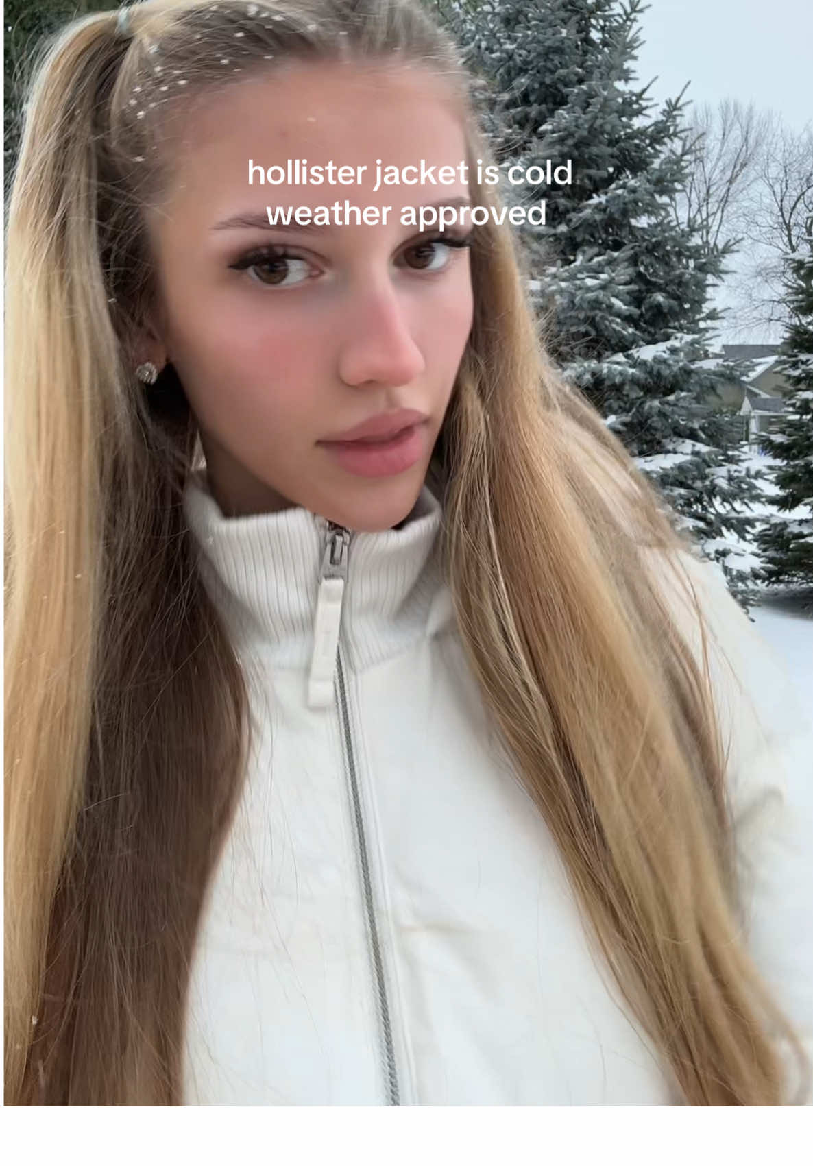 maybe not with lowrise pants tho #winterfashion #hollister 