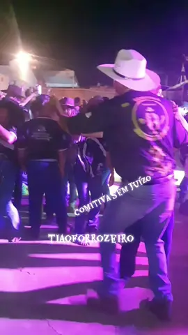 #tiaoforrozeiro #dancatiktok #quemdancaemaisfeliz #forronotiktok #forrozeiros 