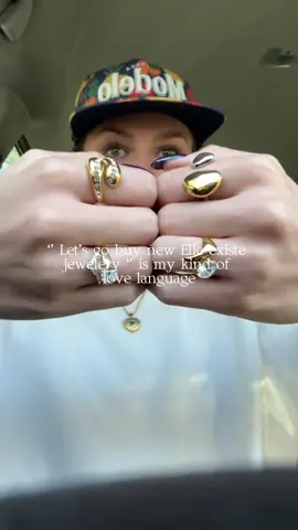 Jewelry shopping = my love language. #ellexiste #JewelryAddict