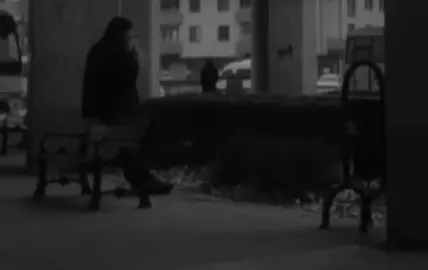 ئەم دونیایە زۆر گەورەیە ، ڕاستە من خەریکە تۆ لەدەست ئەدەم کە هەموو کەسێک و هەموو شتێکم بوویت بەڵام بەدڵنیاییەوە هەر کەسێک لەم دونیا گەورەیەدا دەدۆزمەوە کە بێباک نەبێت بەرامبەر بە سۆز و هەستەکانم و قەدرم بزانێت ، جگە لەوەش ئەگەر من تۆم لەدەست دا تۆش ئەو دڵە لەدەست ئەدەی کە هەموو ترپە عاشقانەکانی بۆ تۆ بوون وە تۆ لە هیچ شوێنێکی تر ئەم جۆرە خۆشەویستییە نادۆزیتەوە... ڕێزێکی بێئەندازەم بۆت هەبوو، بەڵام تۆ تەنانەت لە سوکایەتیکردن بە شەرەف و کەرامەتی من خۆت نەپاراست...