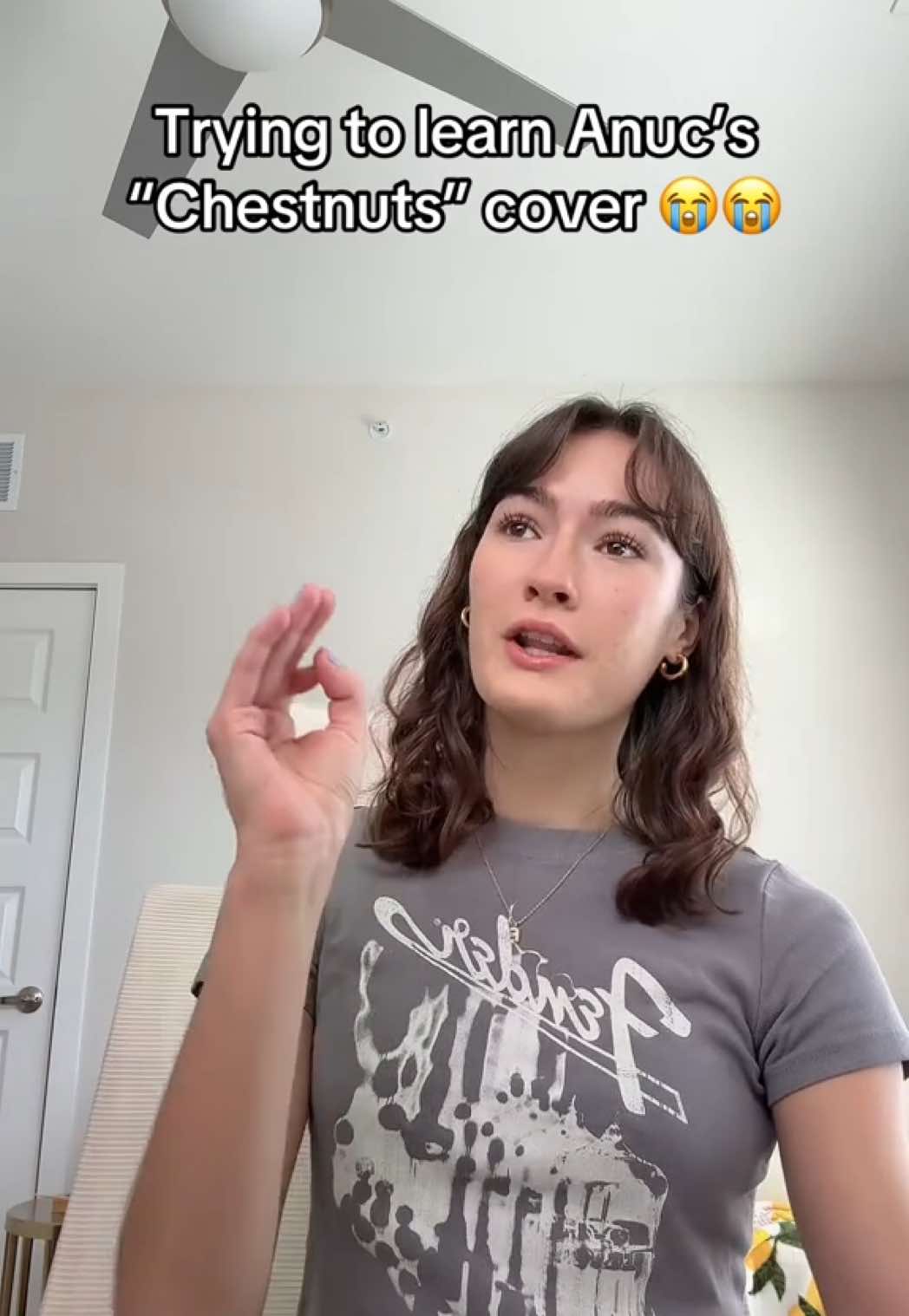 CHESTNUTS ROASTING ON AN OPEN FIRE 🔥🌰😊 #anucatittawan #chestnutsroastingonanopenfire #voiceimpressions #foryoupage 