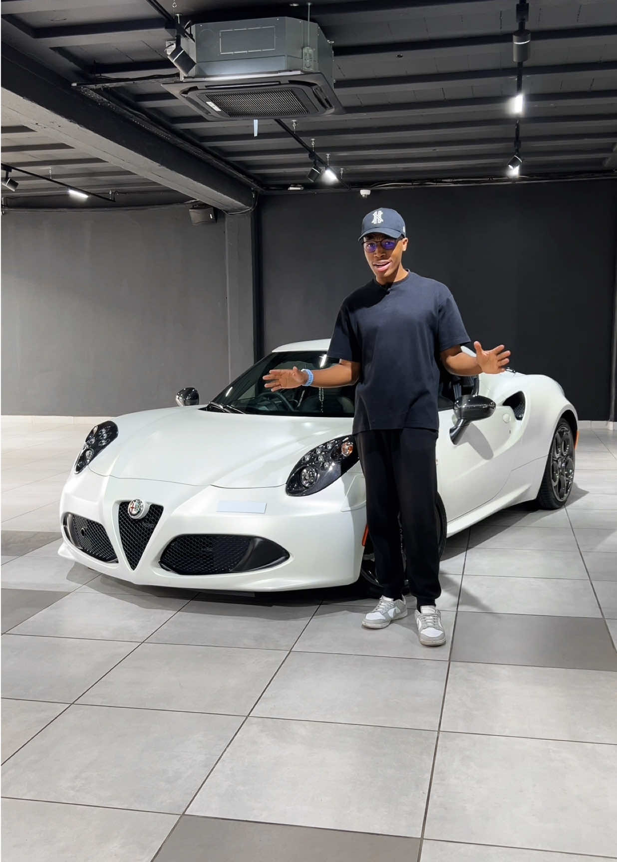 Is the Alfa Romeo 4C Launch Edition the most underrated track car out there? 🤔 #alfaromeo4c #alfaromeo #alfa #track #race 