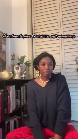 Please reach out to me if you want to get on the list! My shop is in the link in my bio!!!💌🤍 #SmallBusiness #christmas #christmas2025 