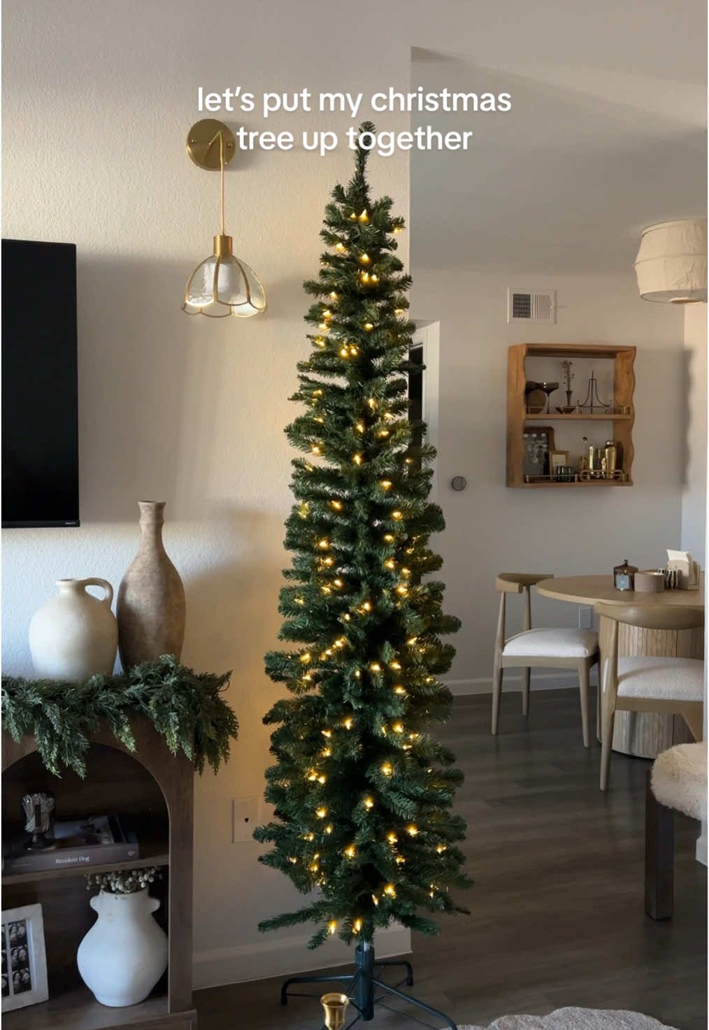 the most perfect tree for my apartment & she fit perfectly🎄 #christmastree #christmastime 