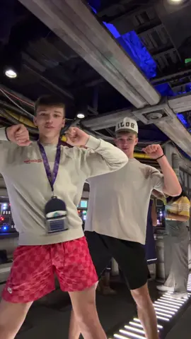 @Beckett we don’t play #cruise #disney #disneydestiny #cruiseship #disneyworld 