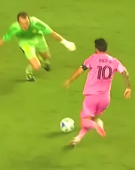 Messi vs Goalkeepers 😈🔥 | #messi #football #Soccer #lionelmessi #fürdich